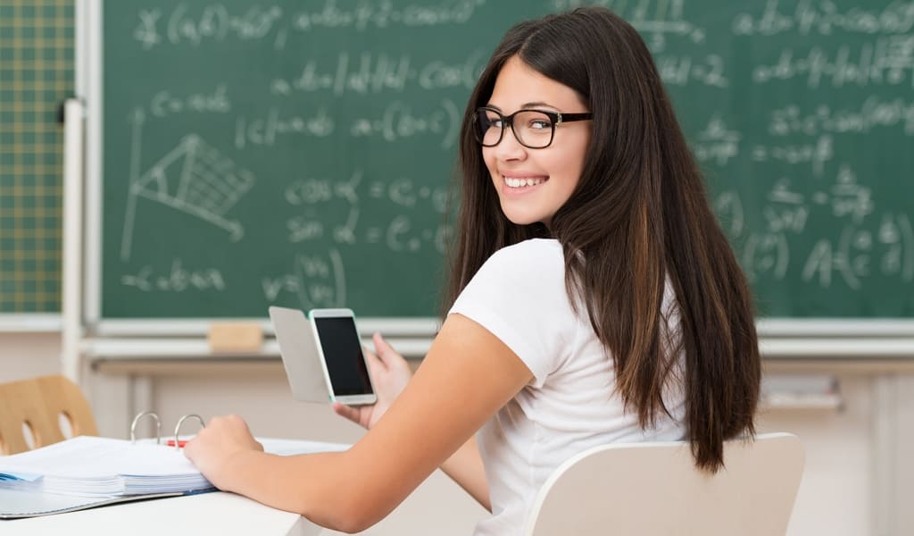 Mehr Mädchen und junge Frauen sollen den Fachkräftemangel in der ICT-Branche mindern. Bild: Fotolia