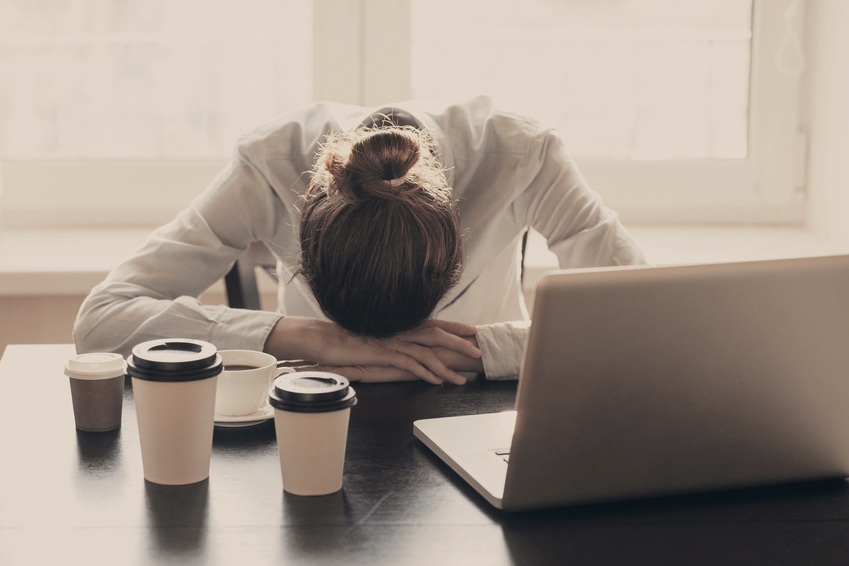 Stress macht auf Dauer krank. Eine ausgeglichene Work-Life-Balance ist auch für Studierende wichtig. (© Kite Rin / Fotolia.com)