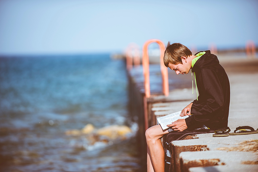 Ob Sprachaufenthalt oder Austauschjahr - Koffer packen und ab ins Vergnügen, eine Fremdsprache zu vertiefen! (© Ben White / Unsplash)