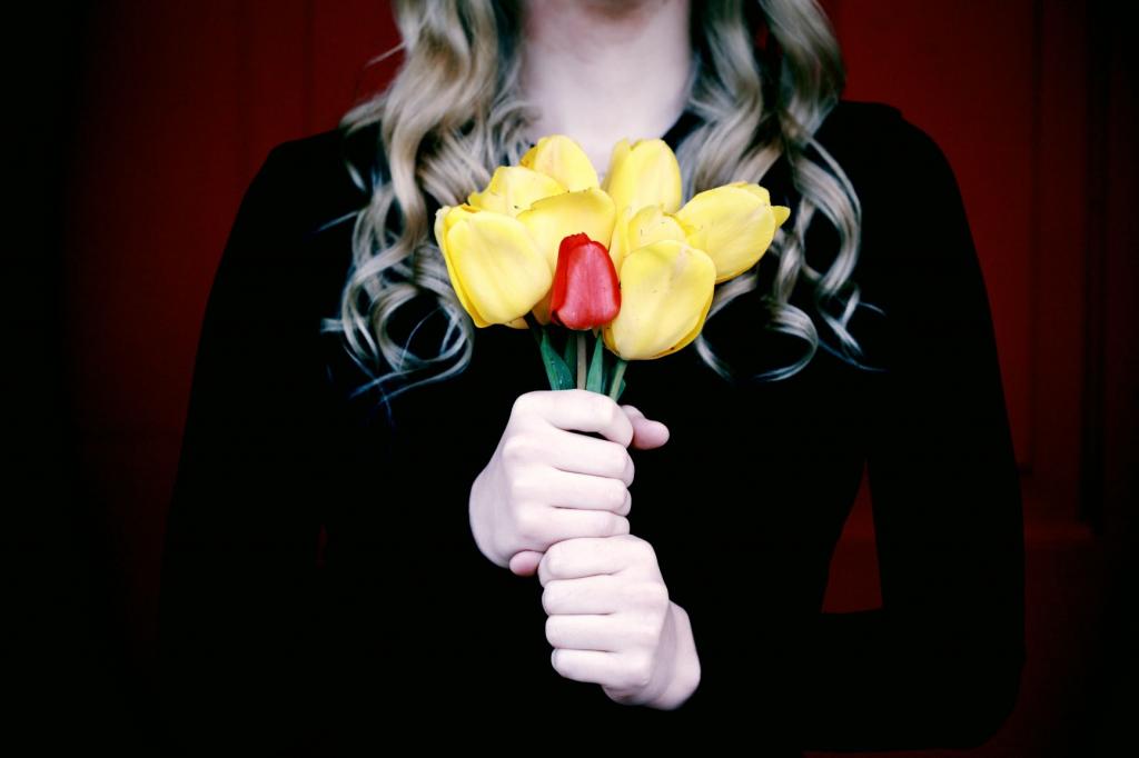 Um heikle Gesprächssituationen zu meistern, braucht es keine Blumen, sondern die passende Symbol- und Körpersprache.