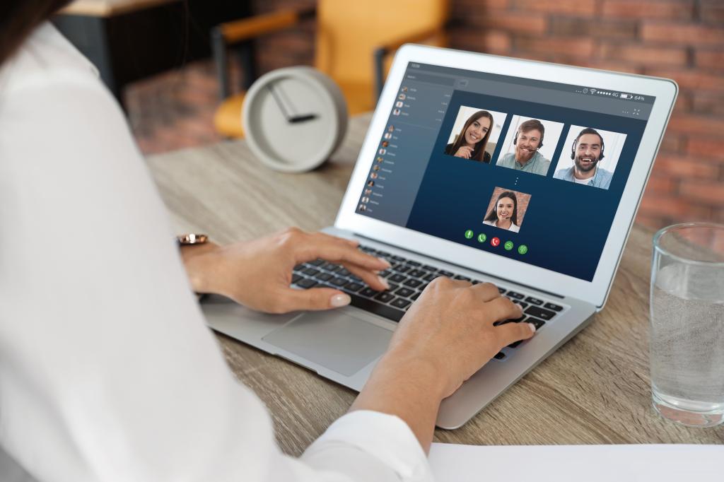 Bei Online-Meetings ist eine gute Vorbereitung doppelt wichtig, damit die Sitzung speditiv und erfolgreich verläuft. (Adobe Stock)