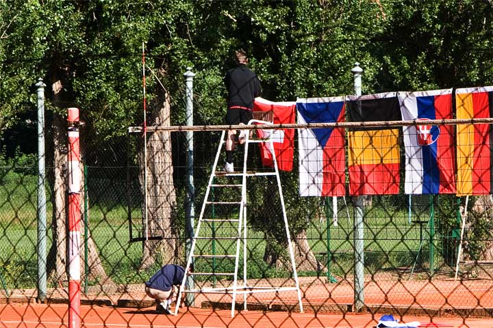 Sport in internationalen Teams fördert das erlernen von Sprachen